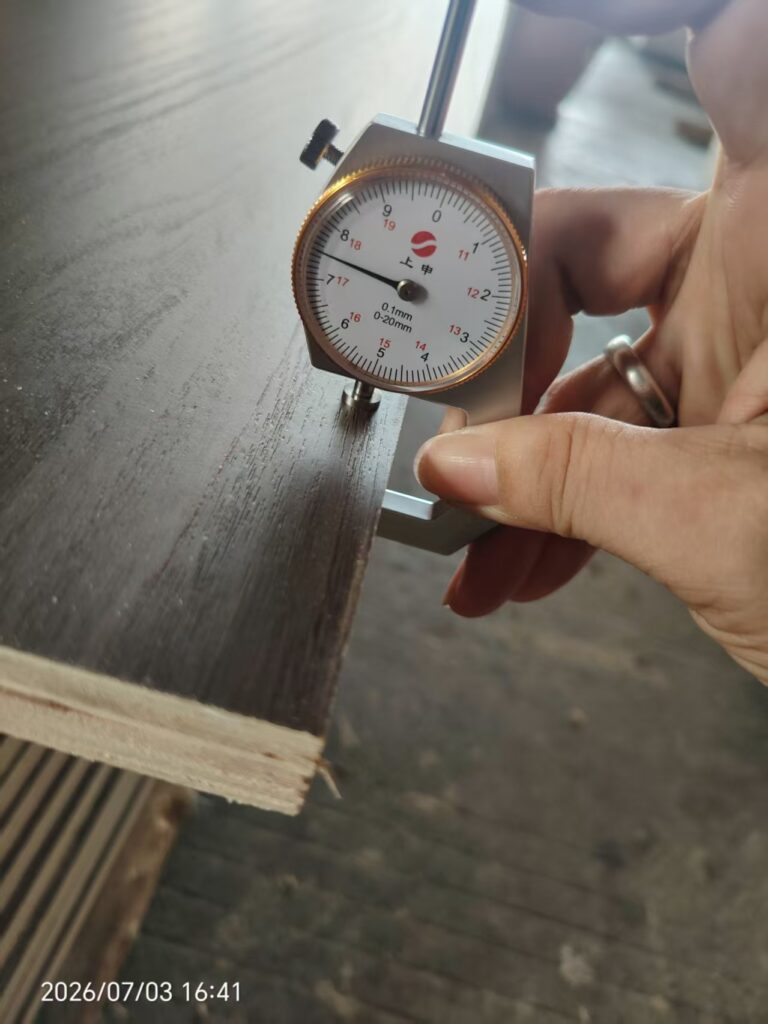 Plywood Daily Quality Inspection: board thickness